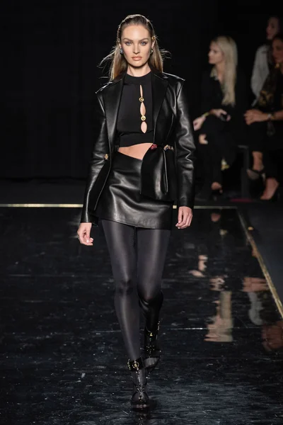 Look 49